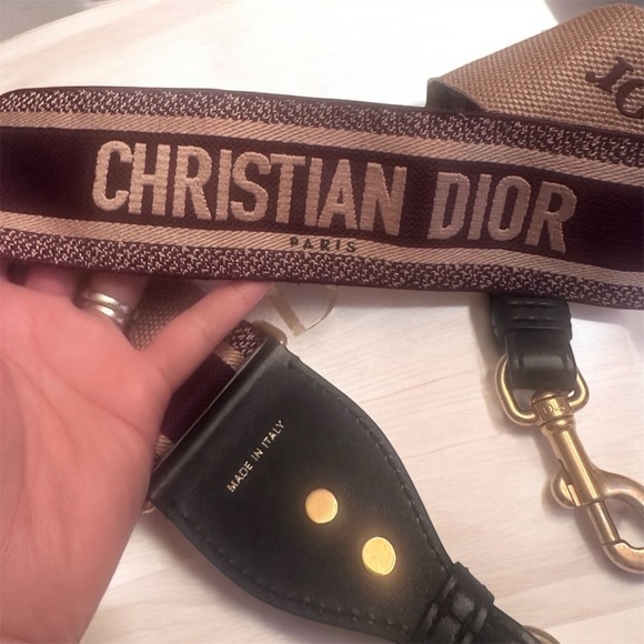 Christian Dior Maroon Strap - Picture 4 of 11